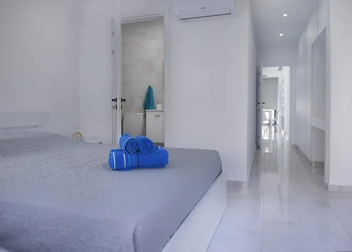 Elegant Penthouse In Centre *